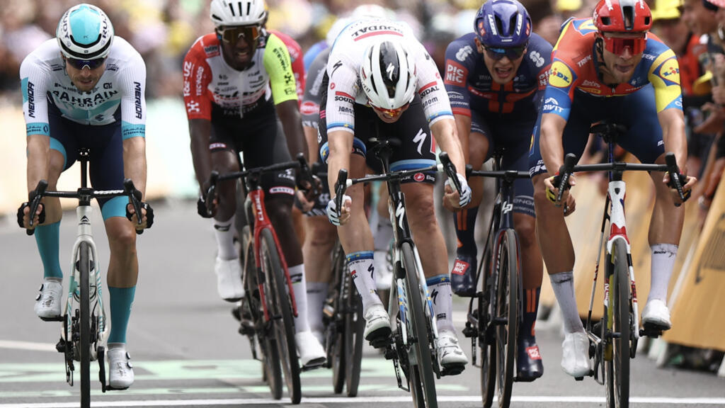 Belgium's Merlier wins tumultuous Tour de France stage three